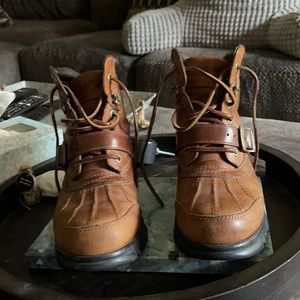 Gentle used Men’s Polo boots. Size 8D.